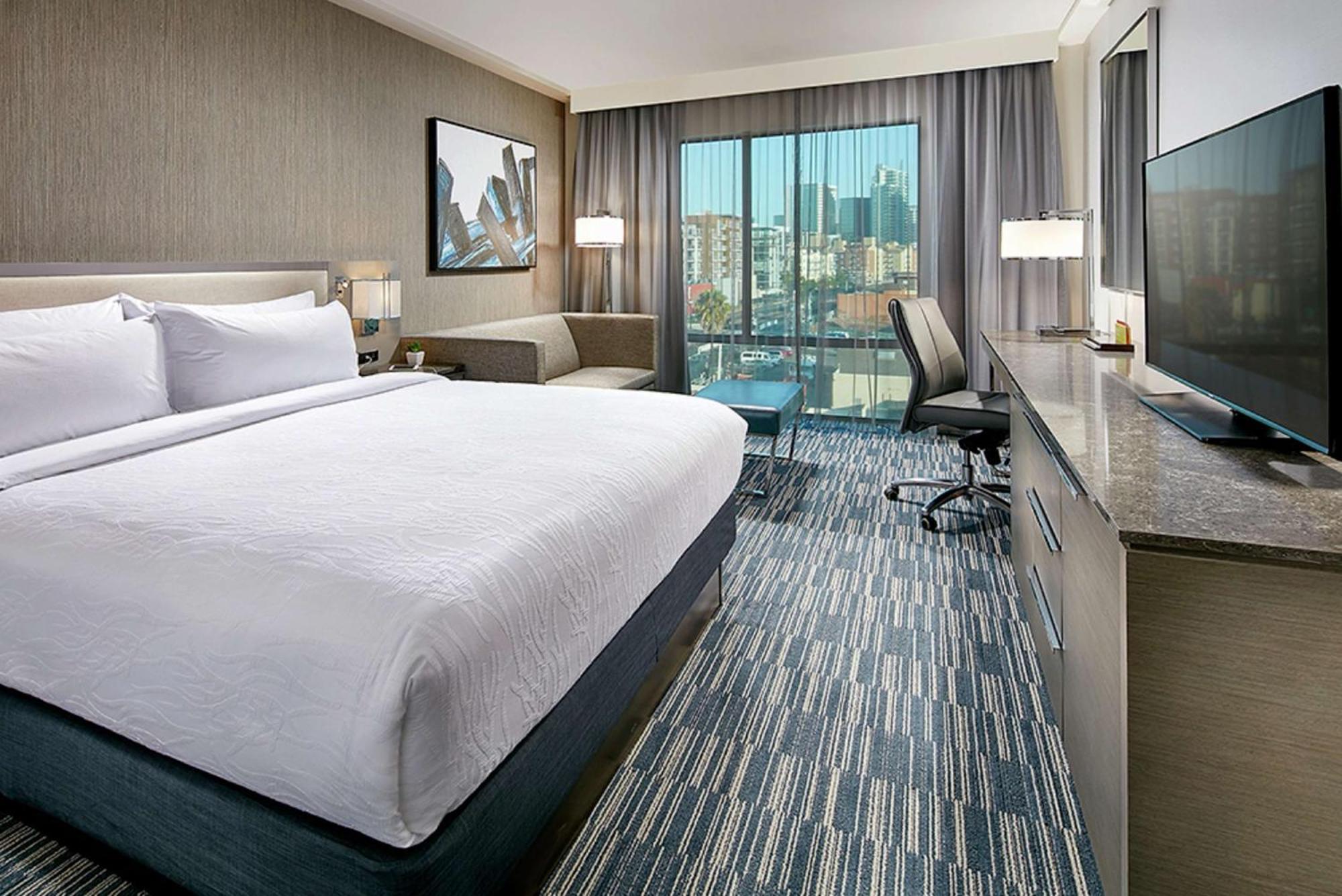King Room,1551488536:JPEG