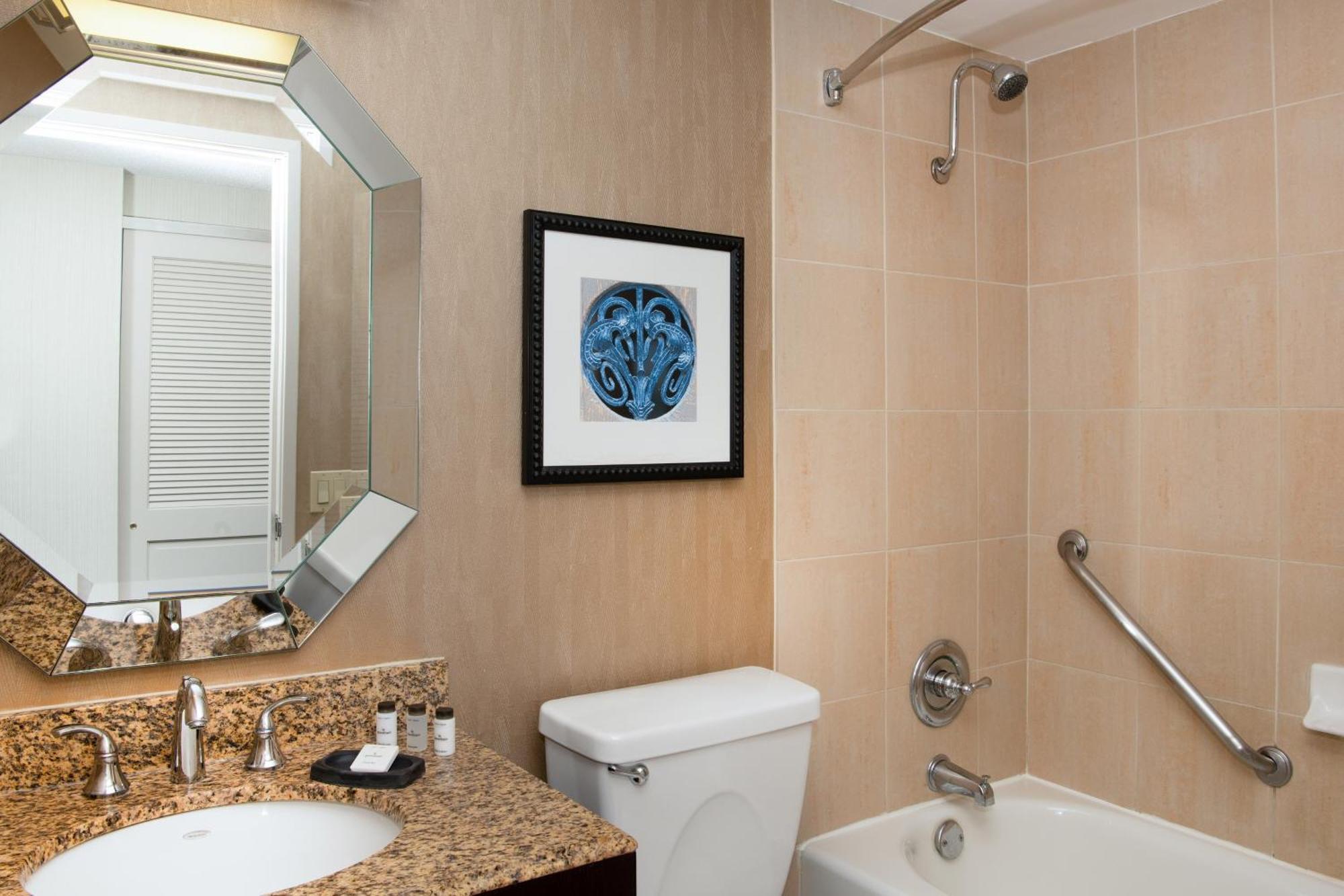 Traditional, 2 Queen Beds,1634398289:JPEG