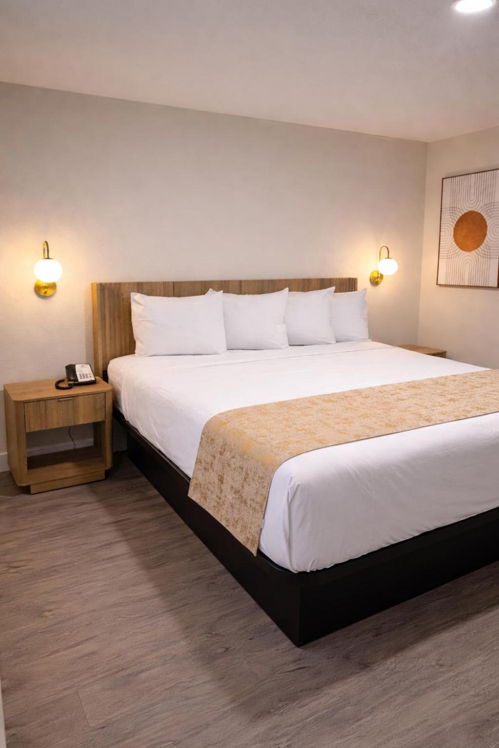 Deluxe Queen Room,1765865750:JPEG