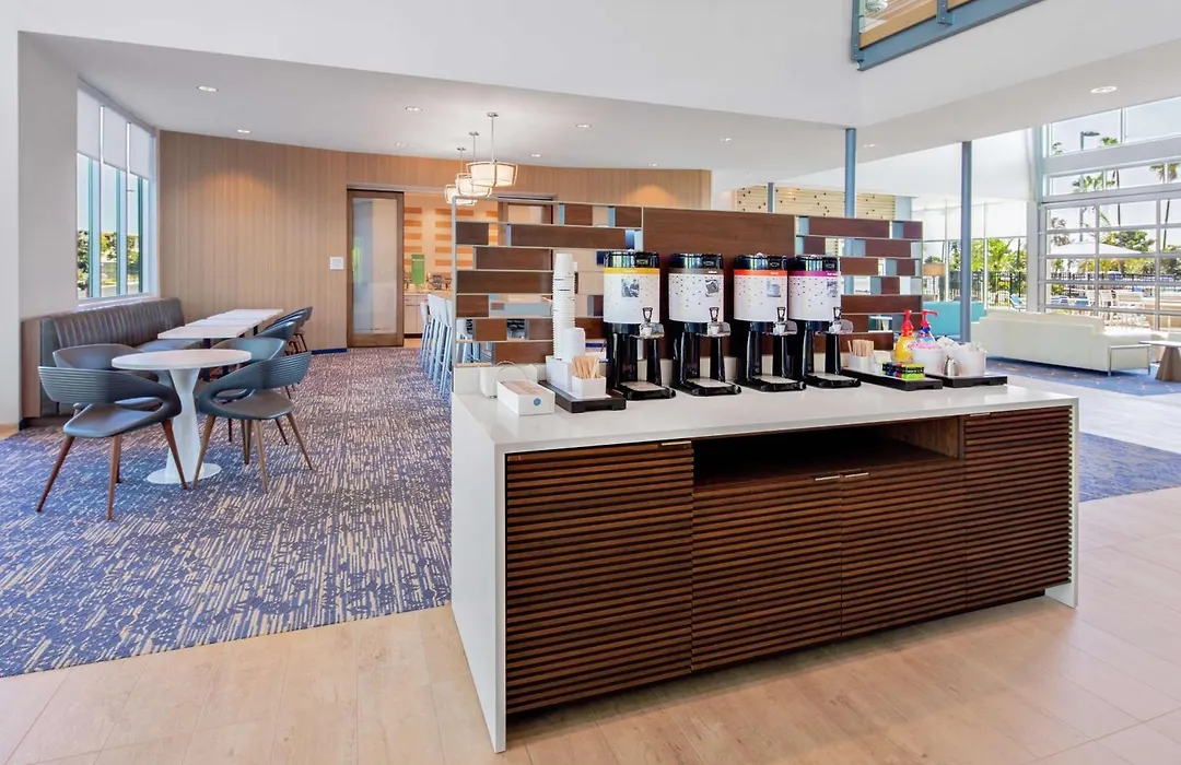 Hampton Inn & Suites San Diego Airport Liberty Station-1
