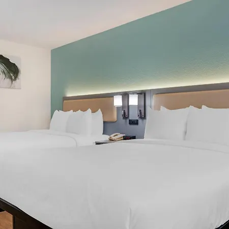 Comfort Inn Sea World Area-2