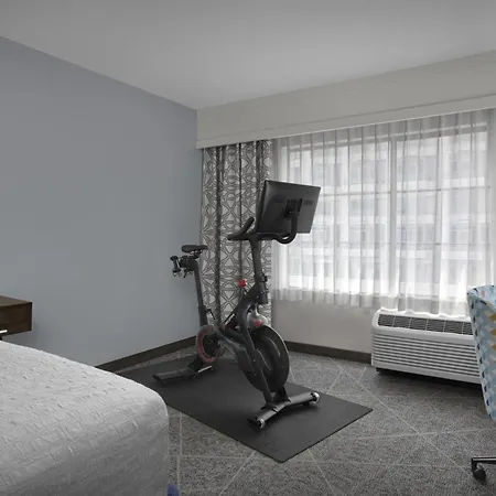 Hampton Inn San Diego Downtown-2